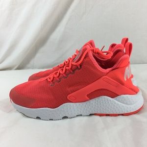 NIKE AIR HUARACHE RUN ULTRA ORANGE Size 9 W